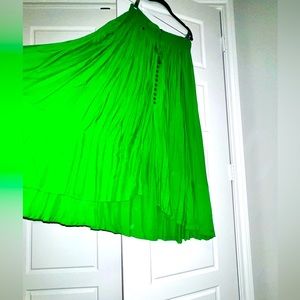 Long Green Skirt Size: One Size